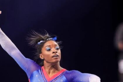 simone-biles-leaps-into-history-as-st-american-woman-to-overcome-olympic-gold-in-vault-competitionjpg-1-640x853